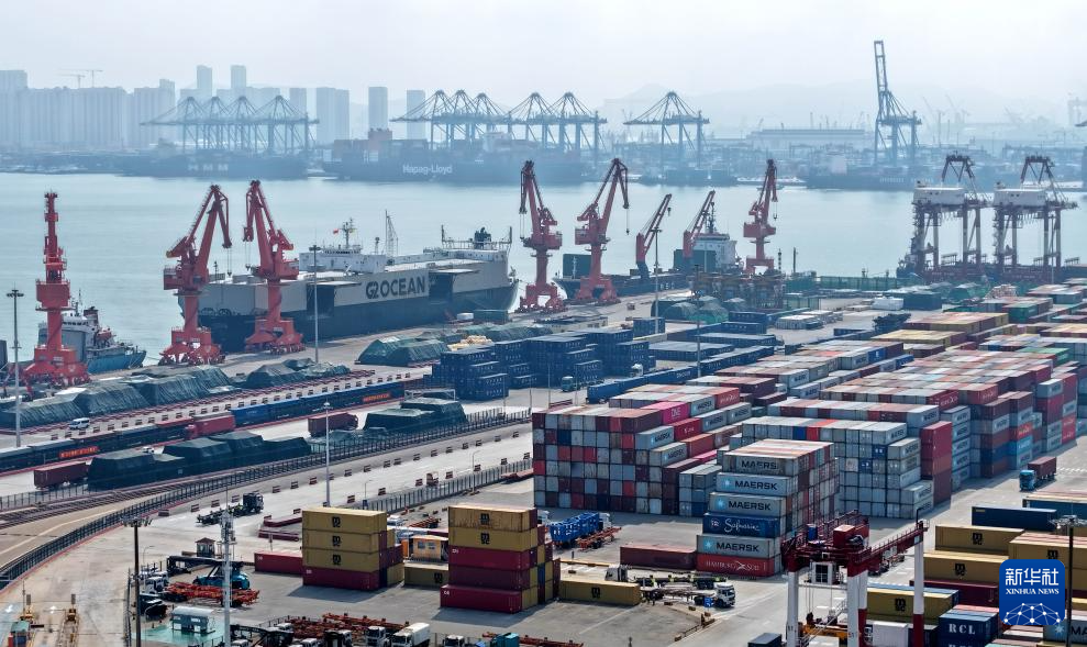 山东港口青岛港外贸航线数量持续增加