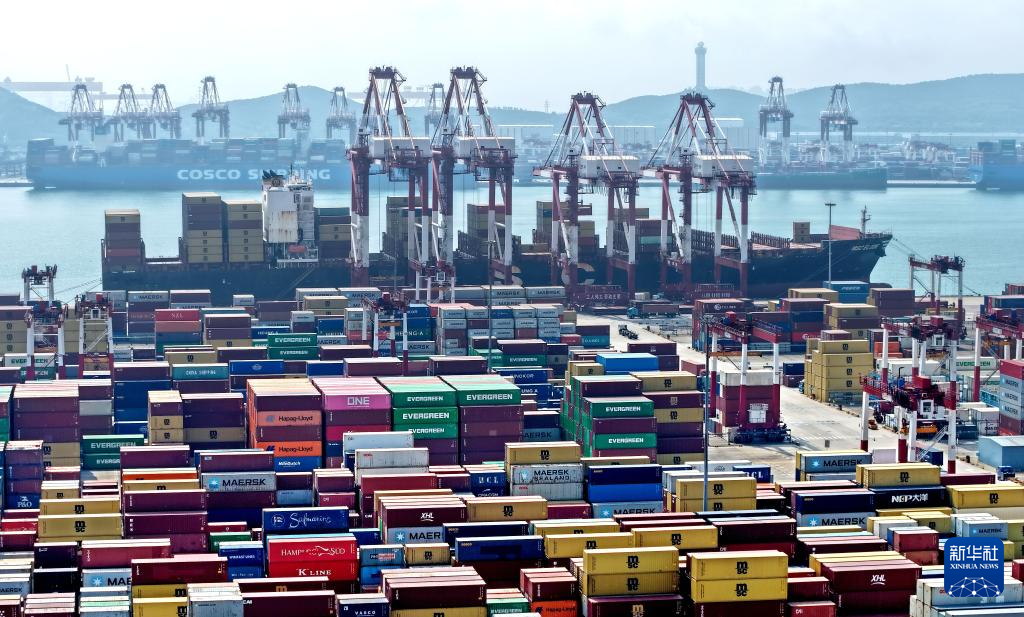 山东港口青岛港外贸航线数量持续增加