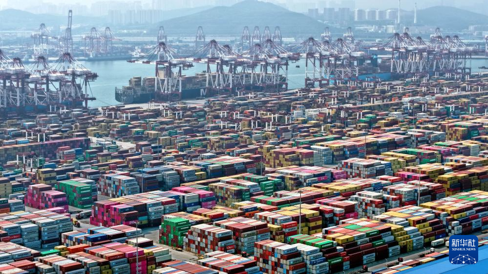 山东港口青岛港外贸航线数量持续增加