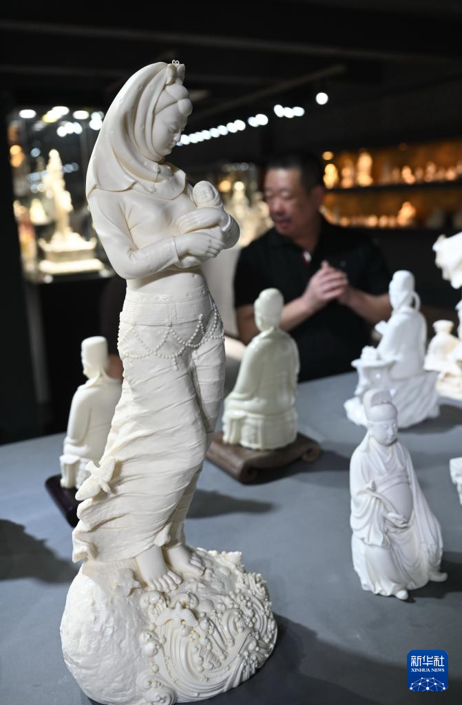 活力中国调研行丨中国白·德化瓷 出口步伐加快