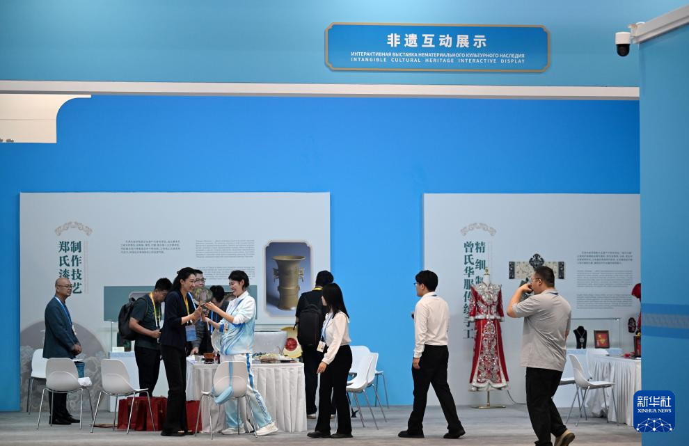 上合组织天津峰会｜“国际范、科技感、文化味”——2025年上海合作组织峰会新闻中心正式开放