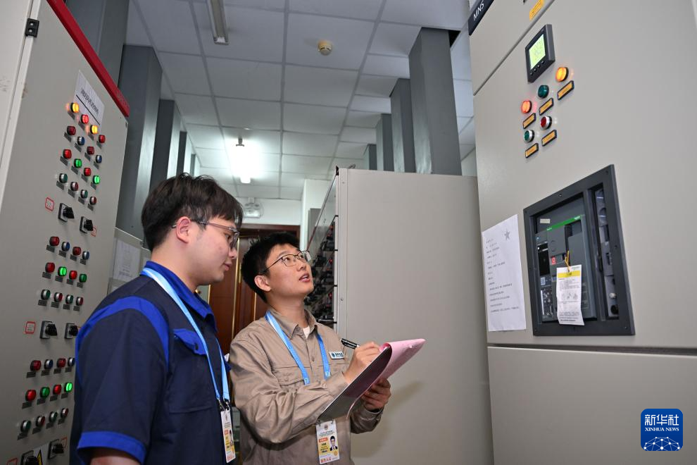 上合组织天津峰会｜“国际范、科技感、文化味”——2025年上海合作组织峰会新闻中心正式开放