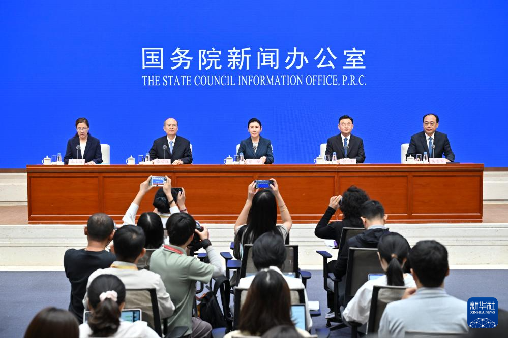 高质量完成“十四五”规划丨立法服务更精准、行政检查更规范、为民司法更高效——“十四五”时期司法行政工作有力服务经济社会高质量发展