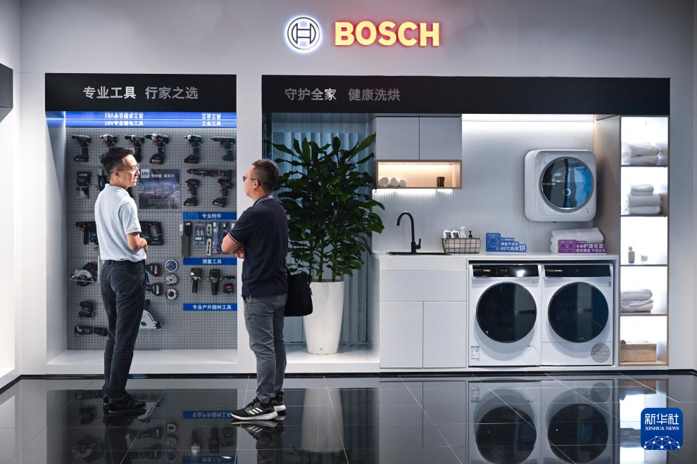 活力中国调研行丨走进上海虹桥临空经济示范区