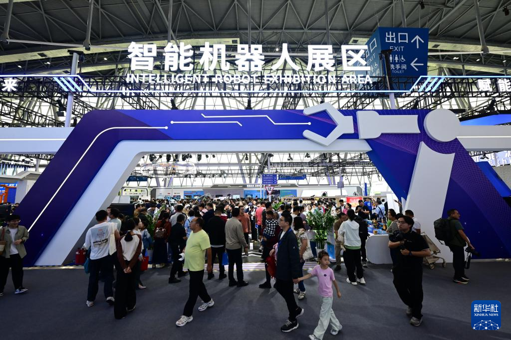 在世界制造业大会看机器人大显身手