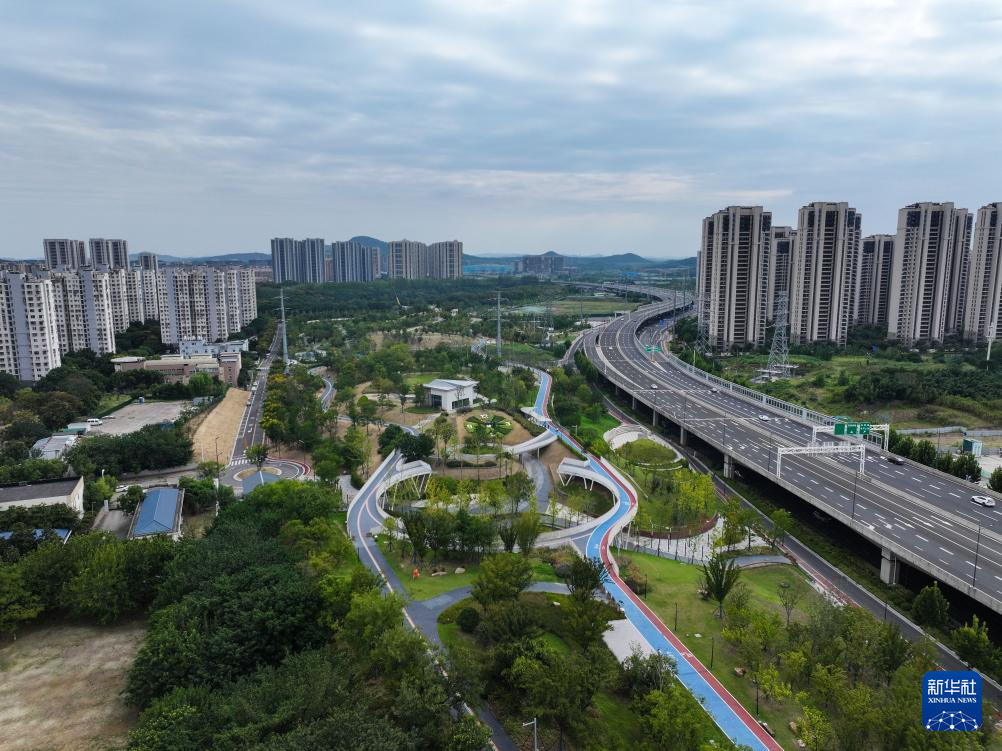 江苏南京：数据线公园——市民家门口的“幸福走廊”