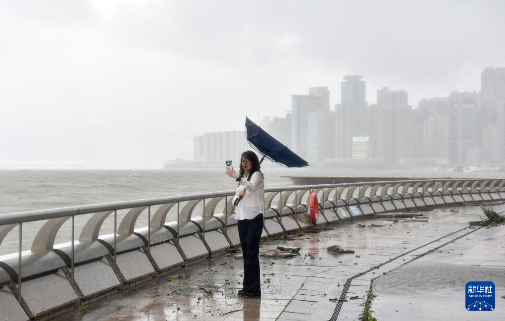香港时隔61年再现一年两发“十号风球”