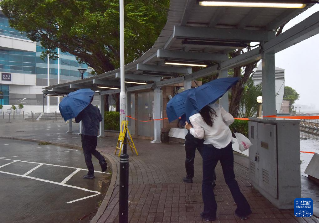 香港时隔61年再现一年两发“十号风球”