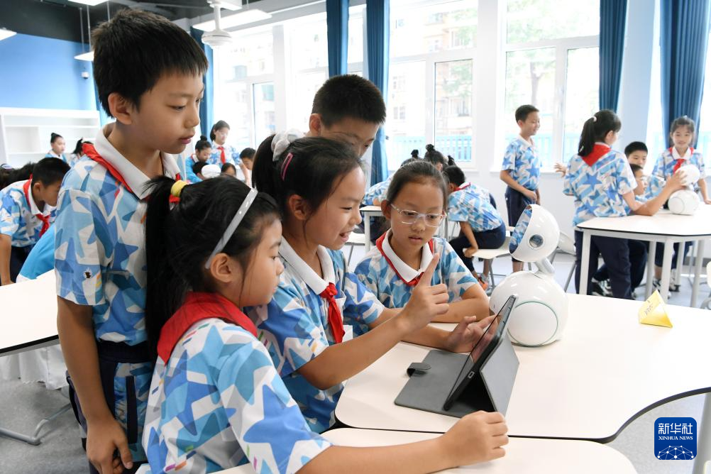 人工智能赋能教育创新