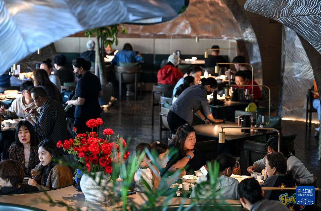 新时代中国调研行之文化中华丨黄河金岸 早茶飘香