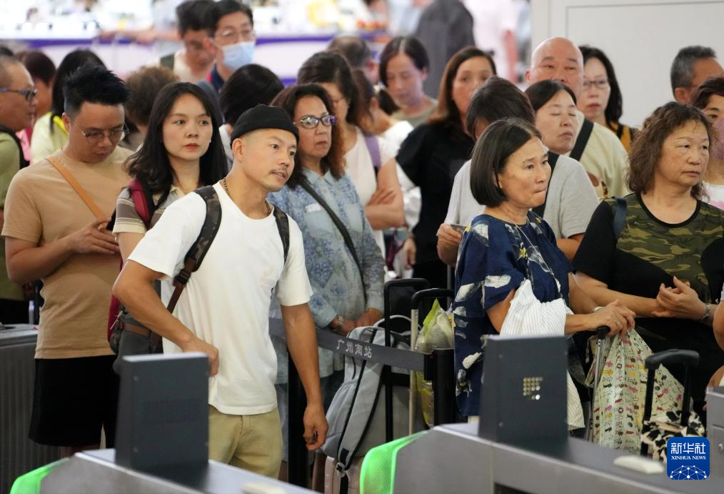 国铁广州局多条线路列车逐步恢复开行