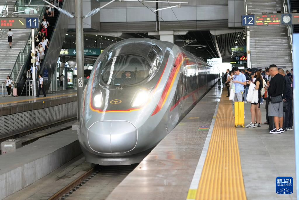 国铁广州局多条线路列车逐步恢复开行