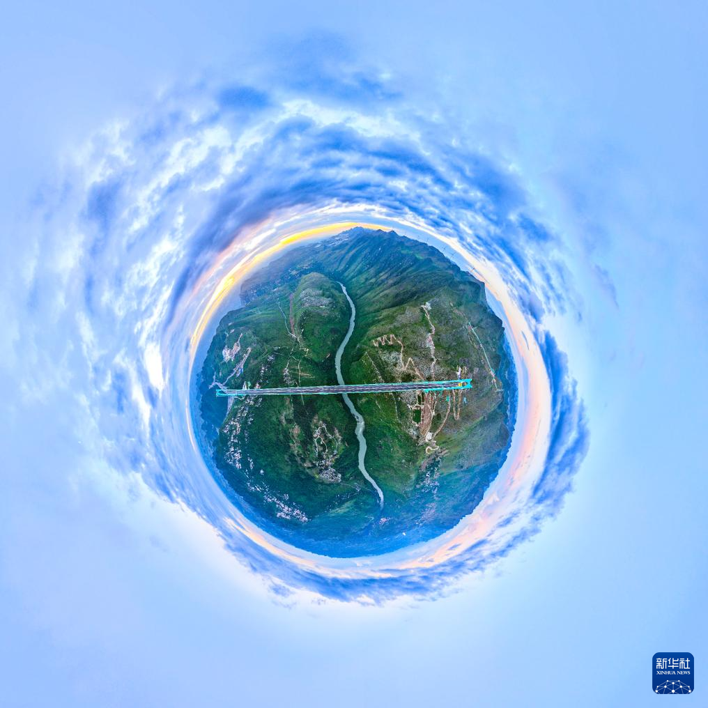 一起来看世界第一高桥的美景