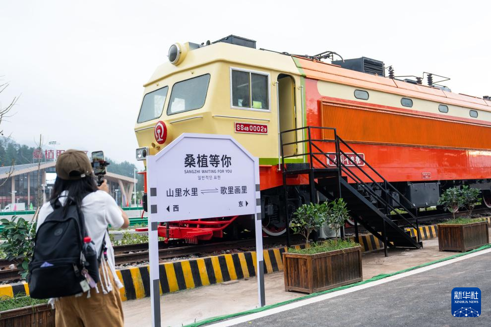 湖南桑龙高速建成通车
