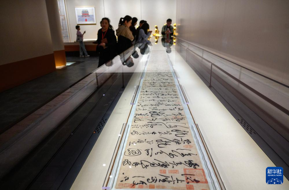 “百年守护——从紫禁城到故宫博物院”展览在故宫开幕