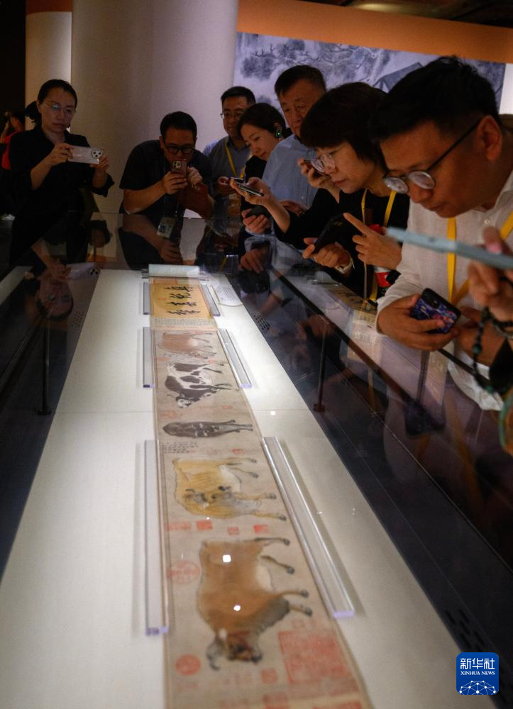 “百年守护——从紫禁城到故宫博物院”展览在故宫开幕