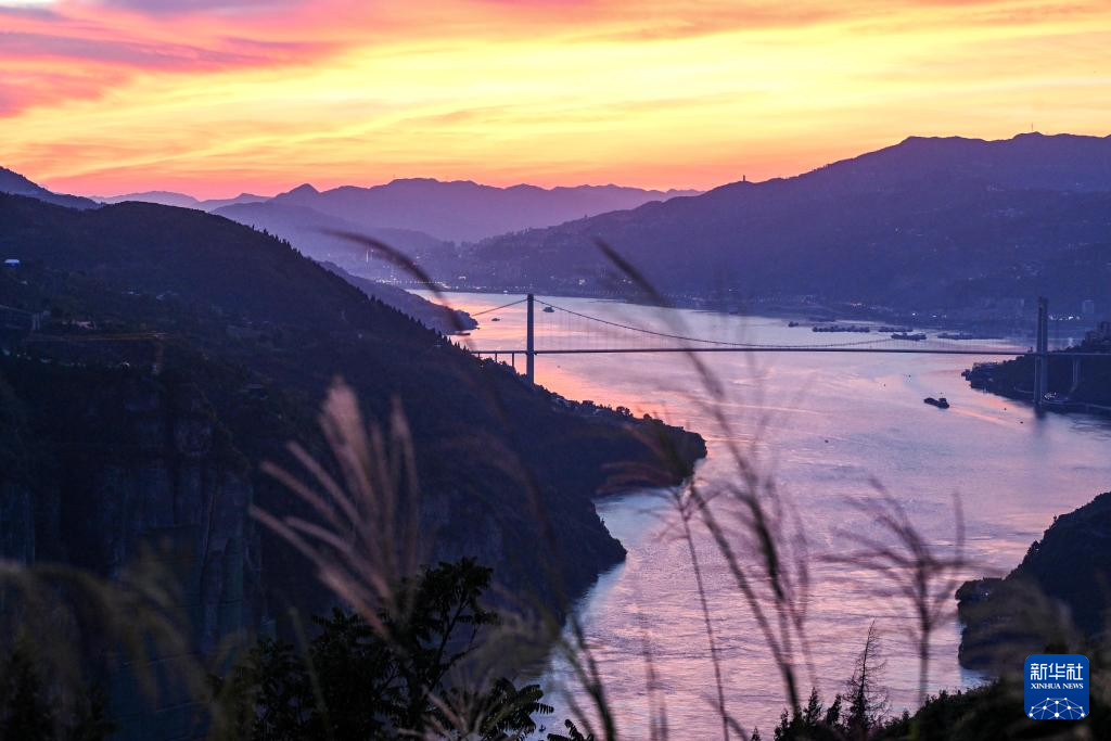 瞿塘峡夕照