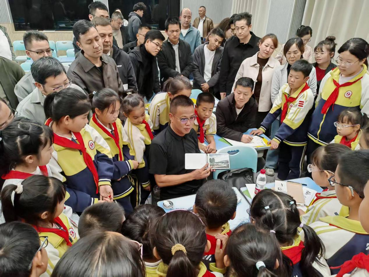 跨越山海播撒美育种子——温州文化援疆活动为边疆孩子打开艺术之窗 跨越山海播撒美育种子——温州文化援疆活动为边疆孩子打开艺术之窗