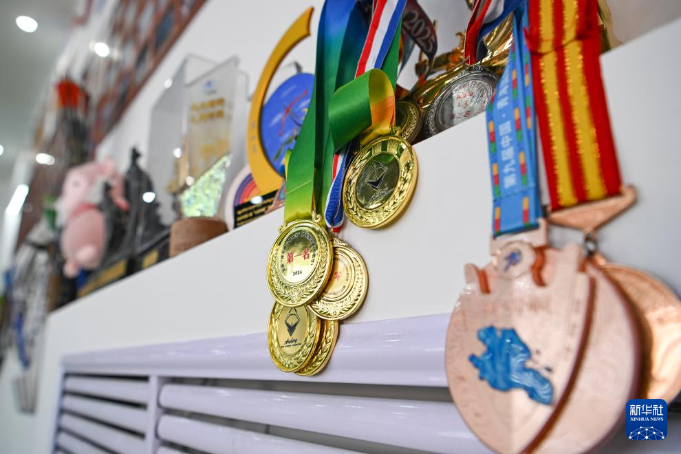 新时代中国调研行之文化中华丨“神箭手”吴俊亮:从冠军靶位到传承舞台