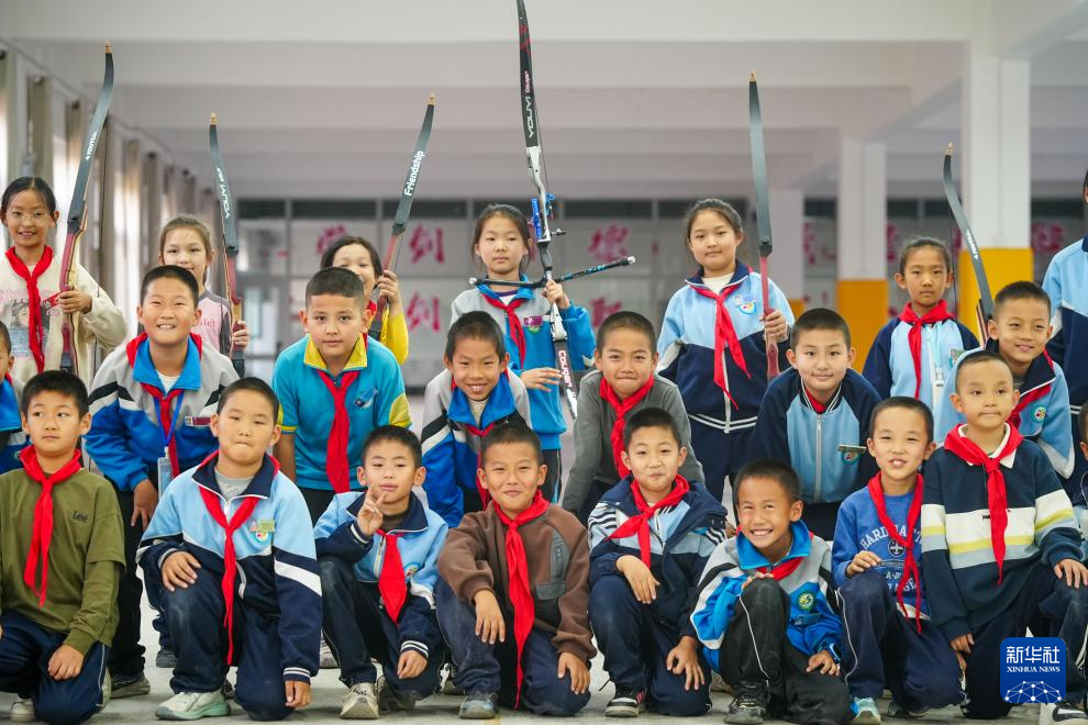 新时代中国调研行之文化中华丨“神箭手”吴俊亮:从冠军靶位到传承舞台