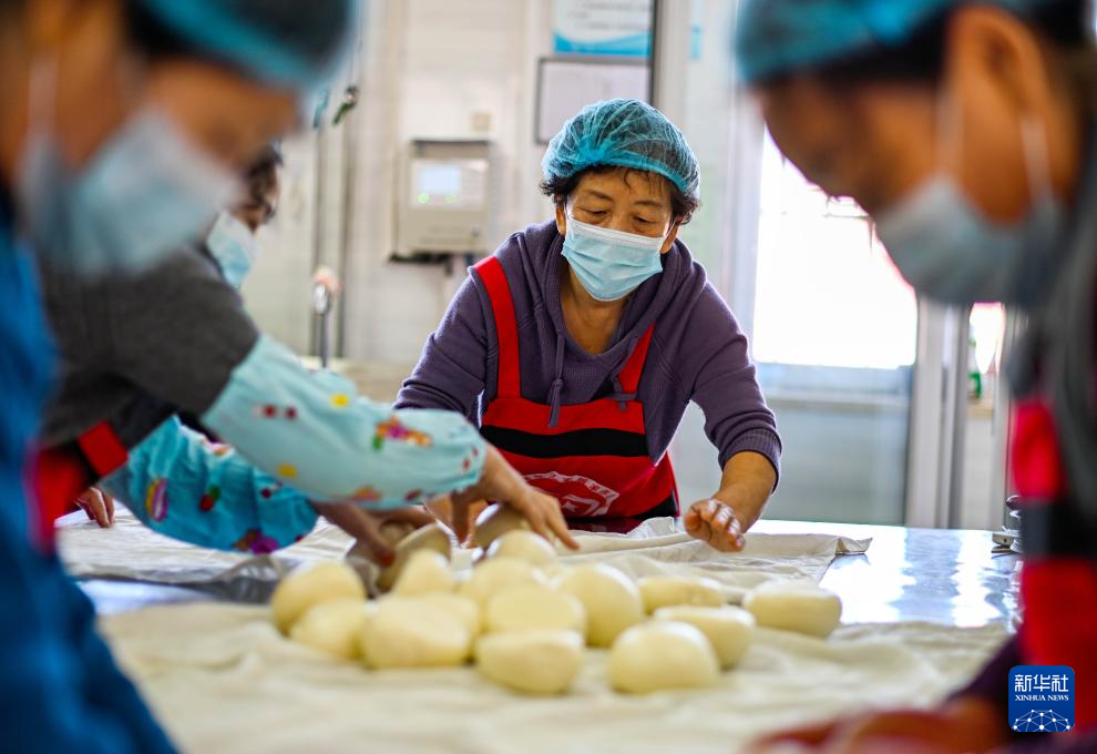 互助食堂里的幸福“食”光