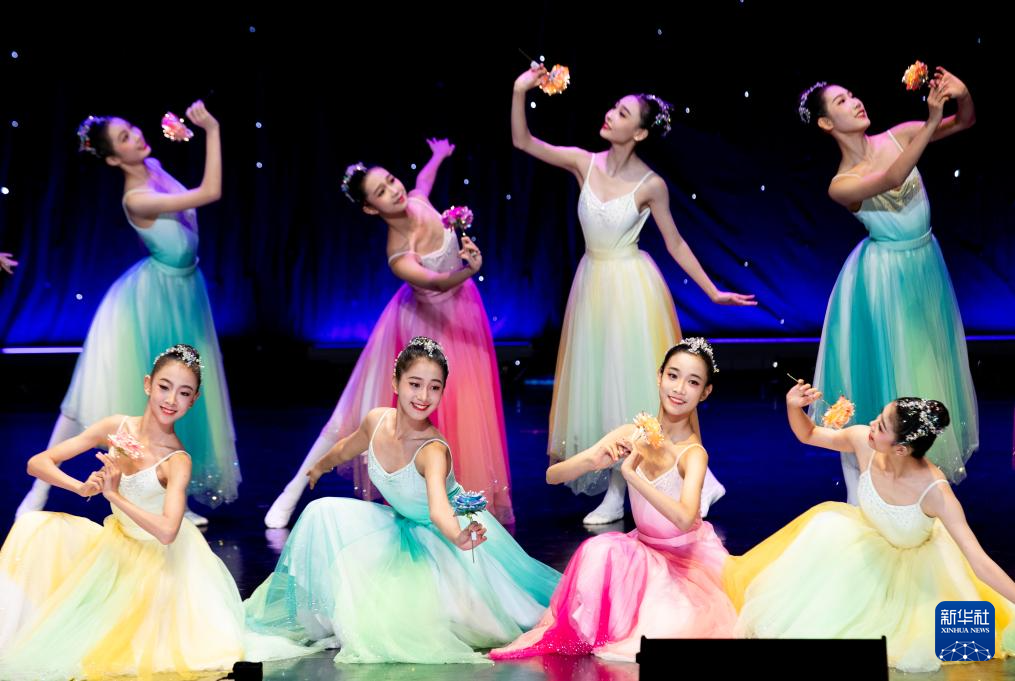 舞韵映芳华 美育绽新篇
