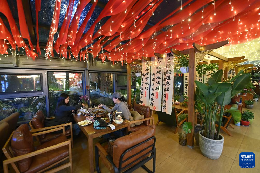 四中全会精神在基层丨四川甘孜接待游客量创同期历史新高