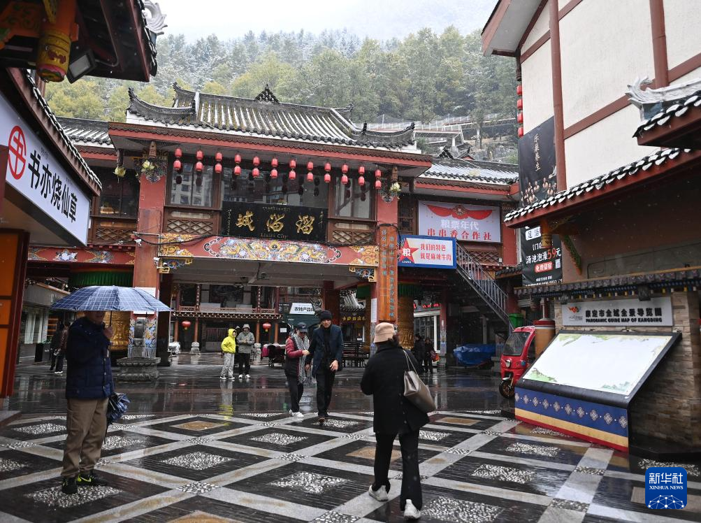 四中全会精神在基层丨四川甘孜接待游客量创同期历史新高