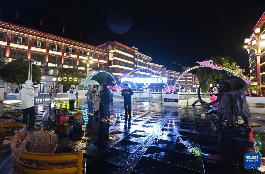 四中全会精神在基层丨四川甘孜接待游客量创同期历史新高