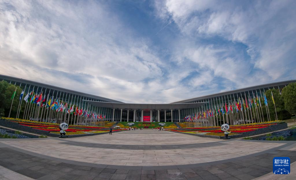 进博会场整装待发 静待开幕