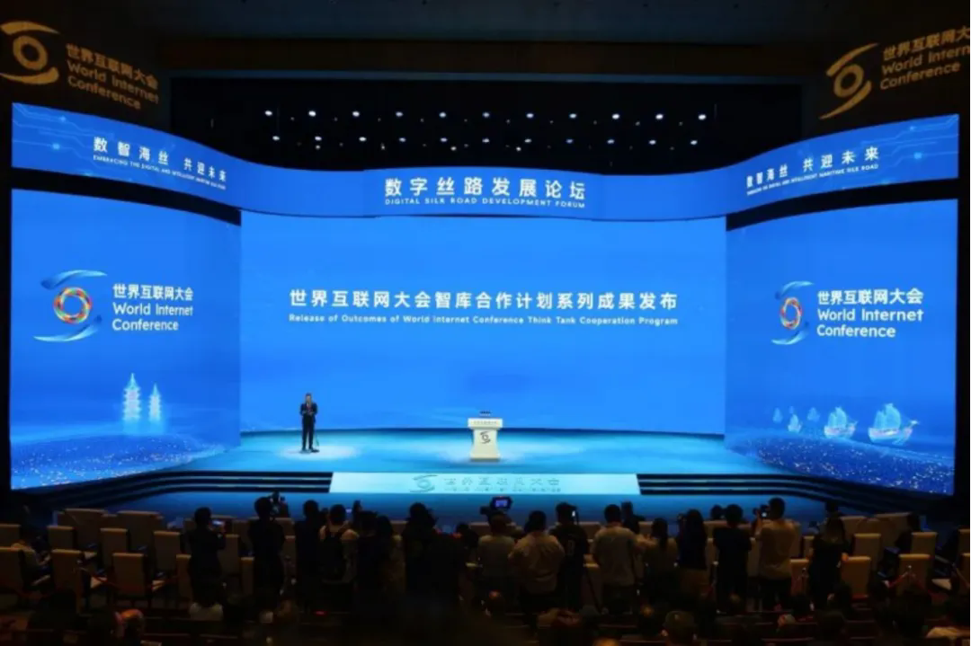 搭建互联网智库平台,持续汇集全球智慧力量 搭建互联网智库平台,持续汇集全球智慧力量