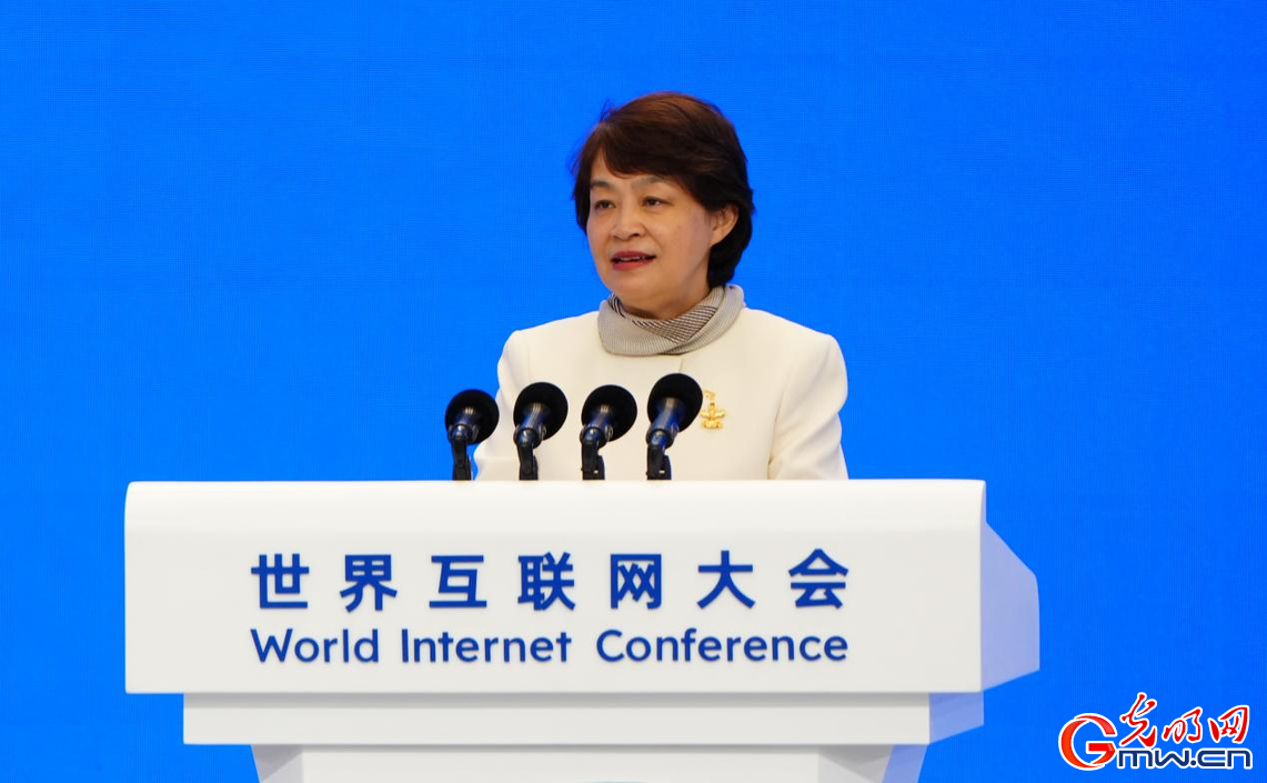 方榕:让AI伦理在伦理边界内持续创造人文价值 方榕:让AI伦理在伦理边界内持续创造人文价值