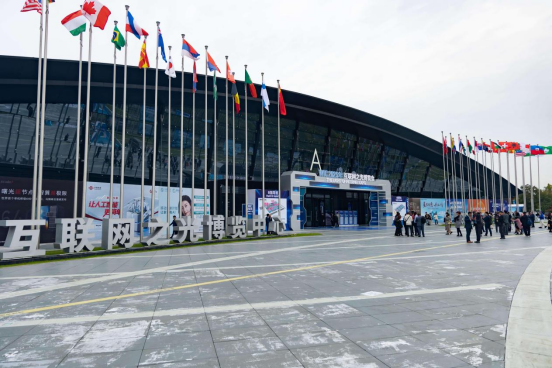 众多“黑科技”亮相，拉满超级体验！