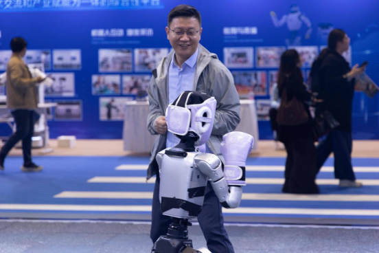 众多“黑科技”亮相，拉满超级体验！