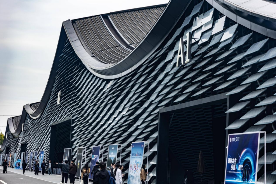 众多“黑科技”亮相，拉满超级体验！