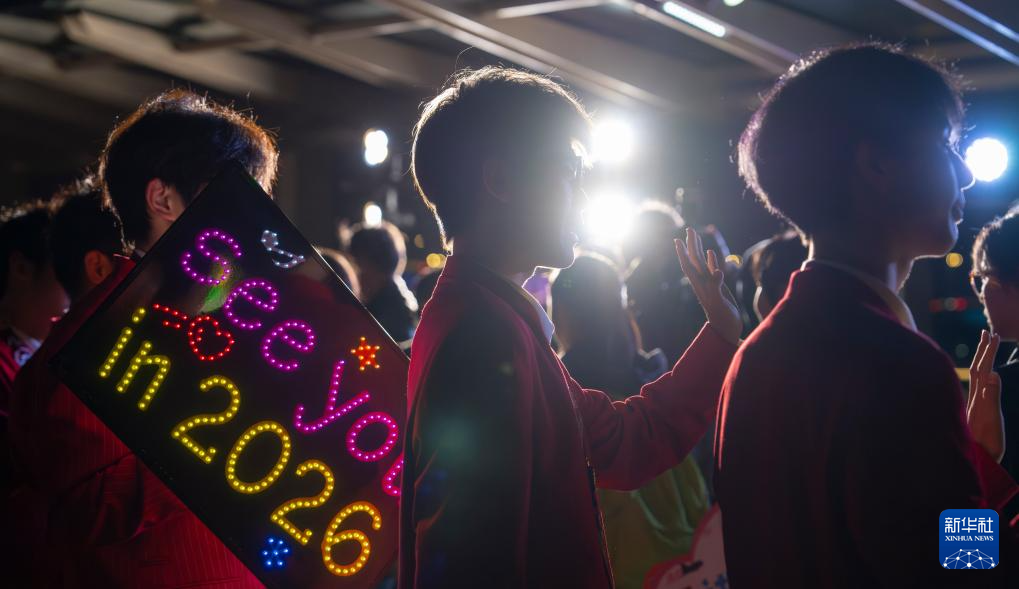 第八届进博会｜“小叶子”展现青春风采