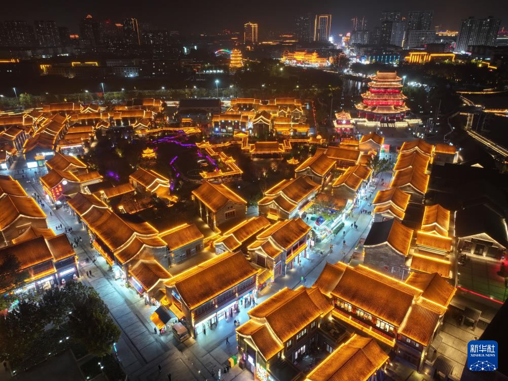 河北沧州：流光溢彩大运河畔