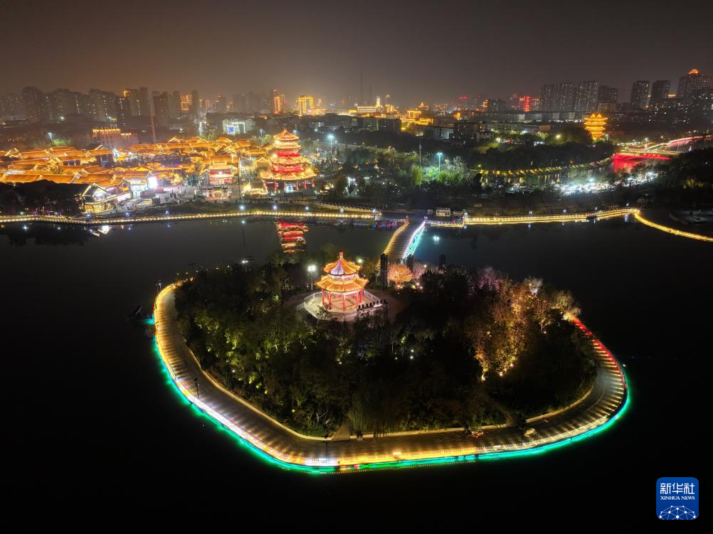 河北沧州：流光溢彩大运河畔