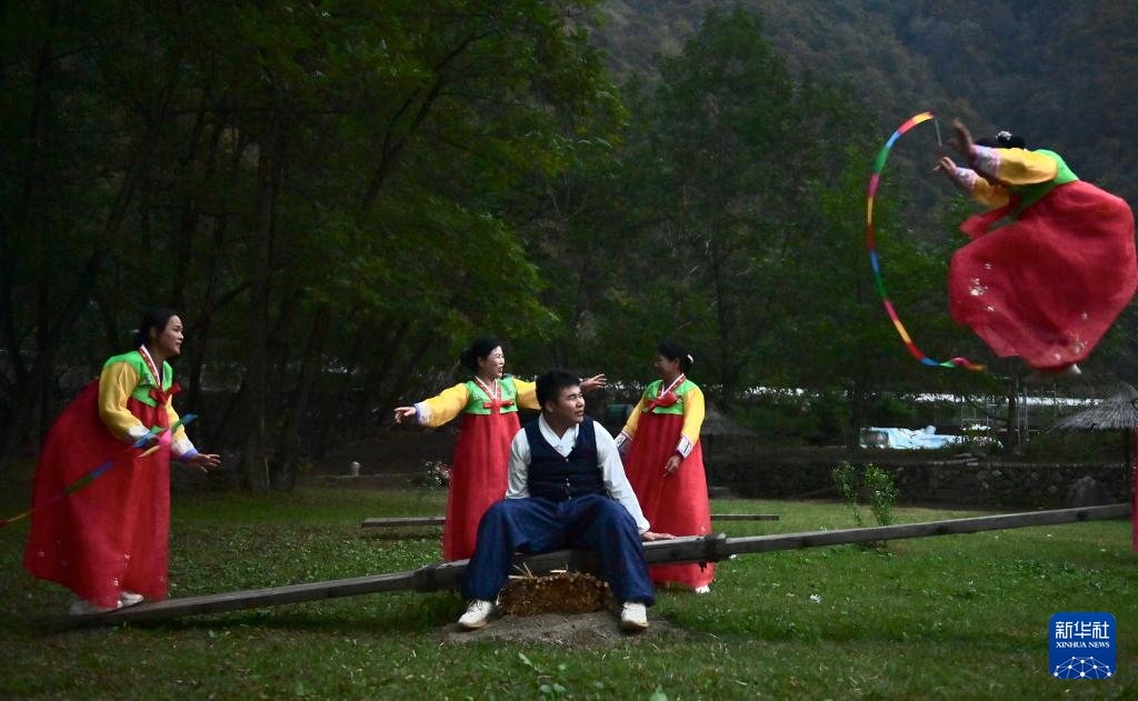 G331：“国门之路”促发展