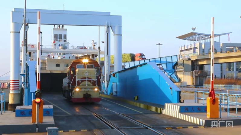 行进的海岸线 | 亚洲最长铁路轮渡 跨海串联三大经济圈