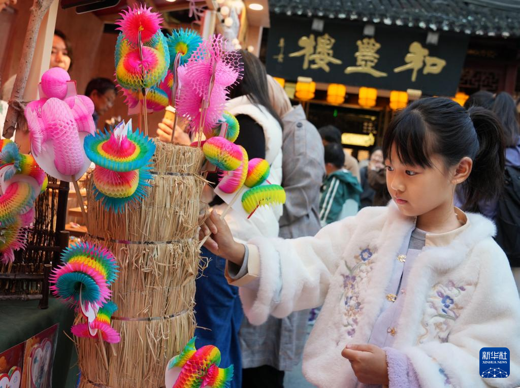 上海豫园:沉浸感受非遗魅力
