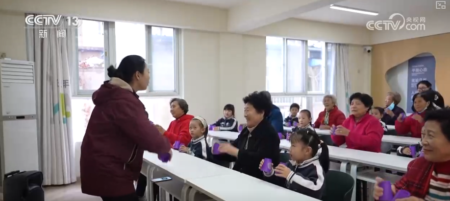 旺盛需求催生超万亿级“银发经济”大市场 智慧赋能让“享老”更有温度