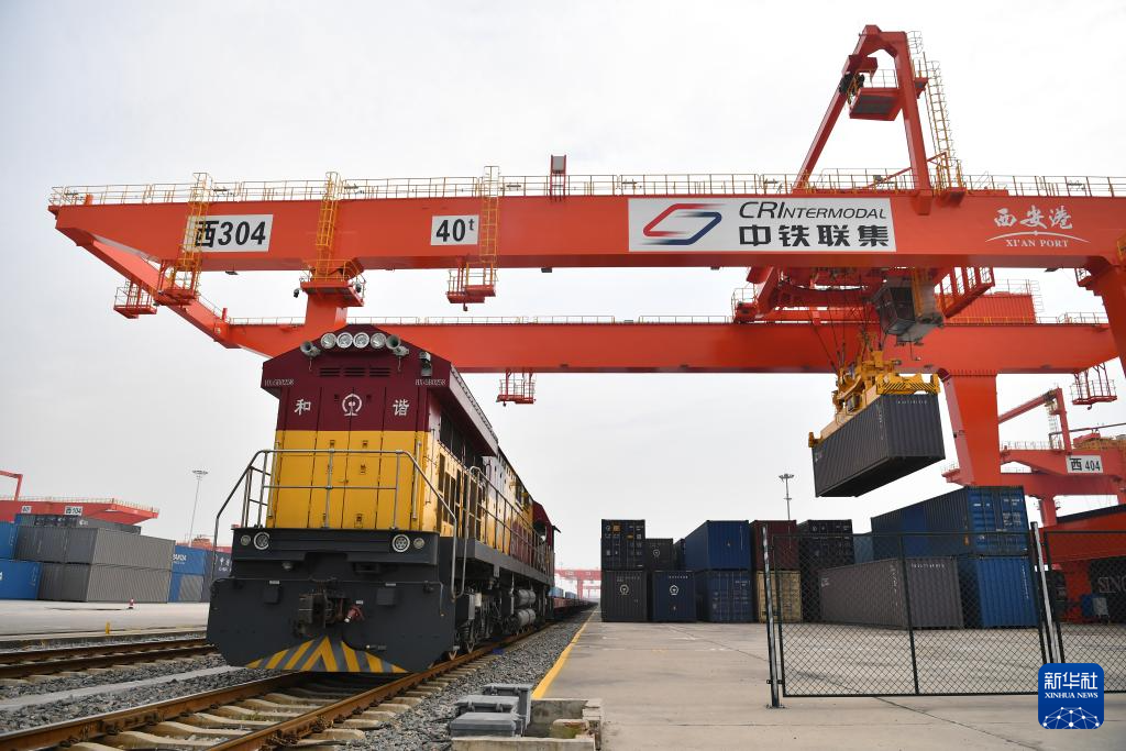 中欧班列“枢纽经济”展新姿
