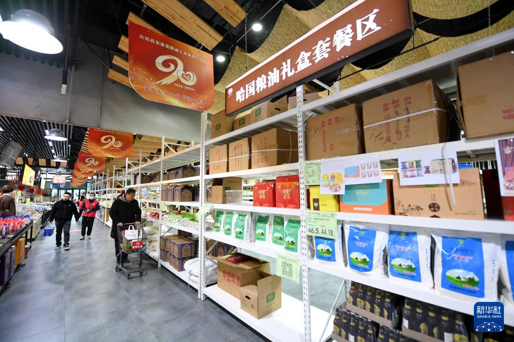 中欧班列“枢纽经济”展新姿