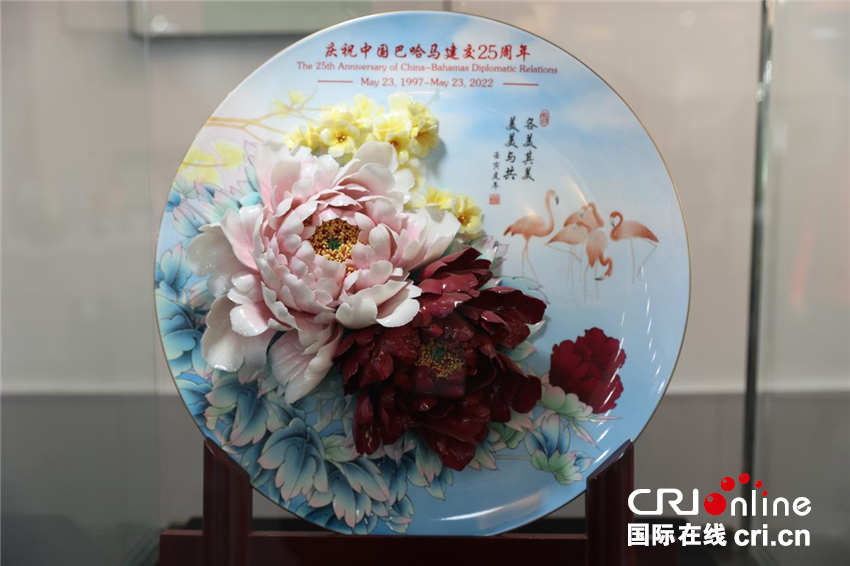 【2025打卡中国】这里藏着中国最硬核的浪漫！ 外国网红狂赞：“洛阳，不愧是你！”