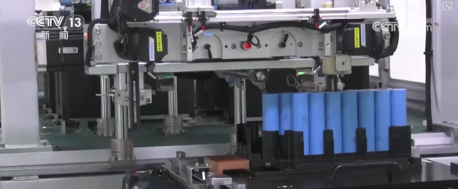 “爆款”“上头”!多维度观察 外贸凭借“硬核支撑”铺开全球贸易“网络”