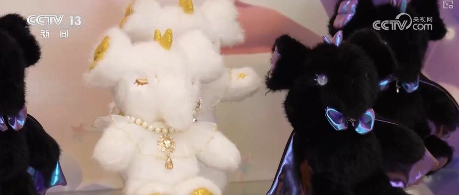 “爆款”“上头”!多维度观察 外贸凭借“硬核支撑”铺开全球贸易“网络”