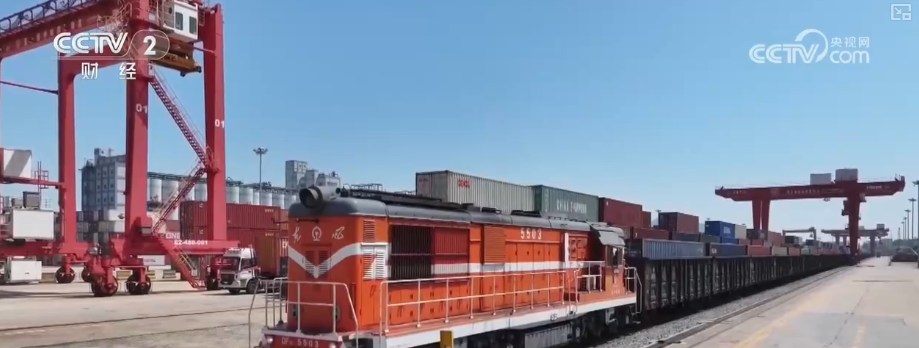 国产汽车加快“出海”步伐 新能源车出口尤为抢眼