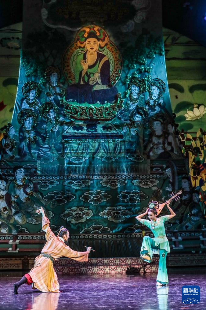 新版《丝路花雨》舞动金城兰州