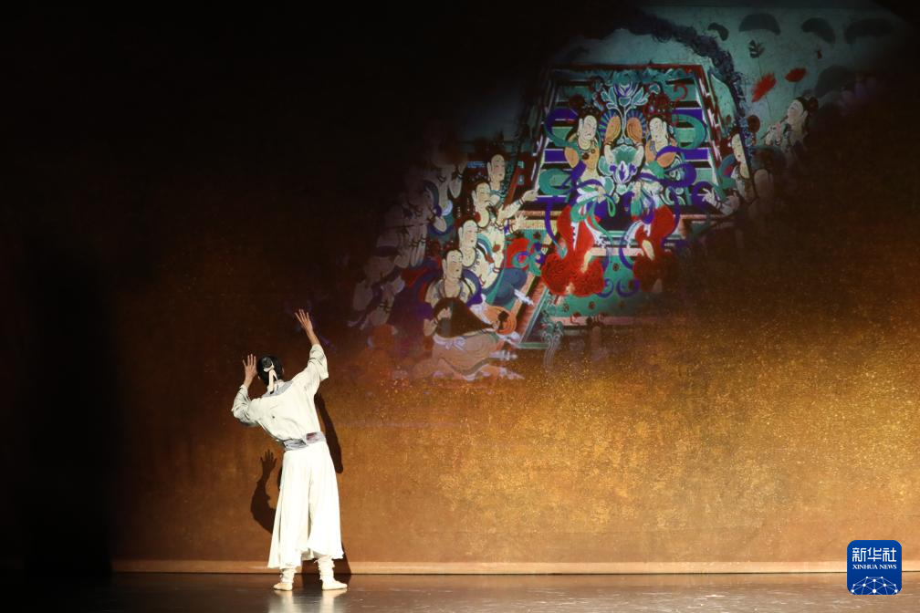 新版《丝路花雨》舞动金城兰州